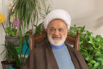 تنها از خداوند مدد جوييد